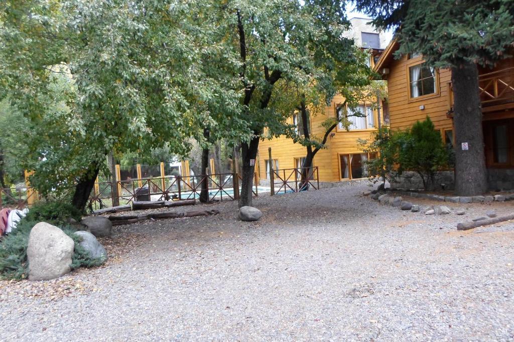 Apart Hotel Robles Del Sur San Martin de los Andes Luaran gambar